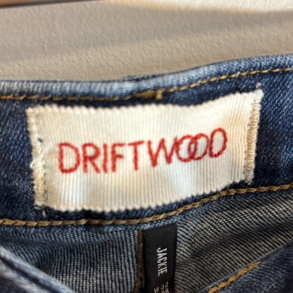 DRIFTWOOD Sz 32 x 28 Jackie Embroidered Blue Jeans High Waisted Tapered Slim Leg - Picture 3 of 11